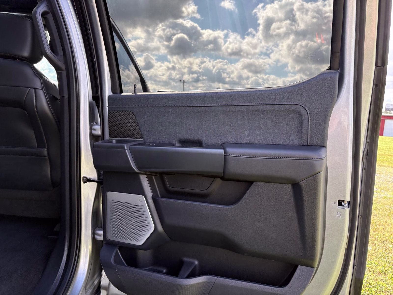 2023 Iconic Silver Ford F-150 Raptor 4X4 Truck