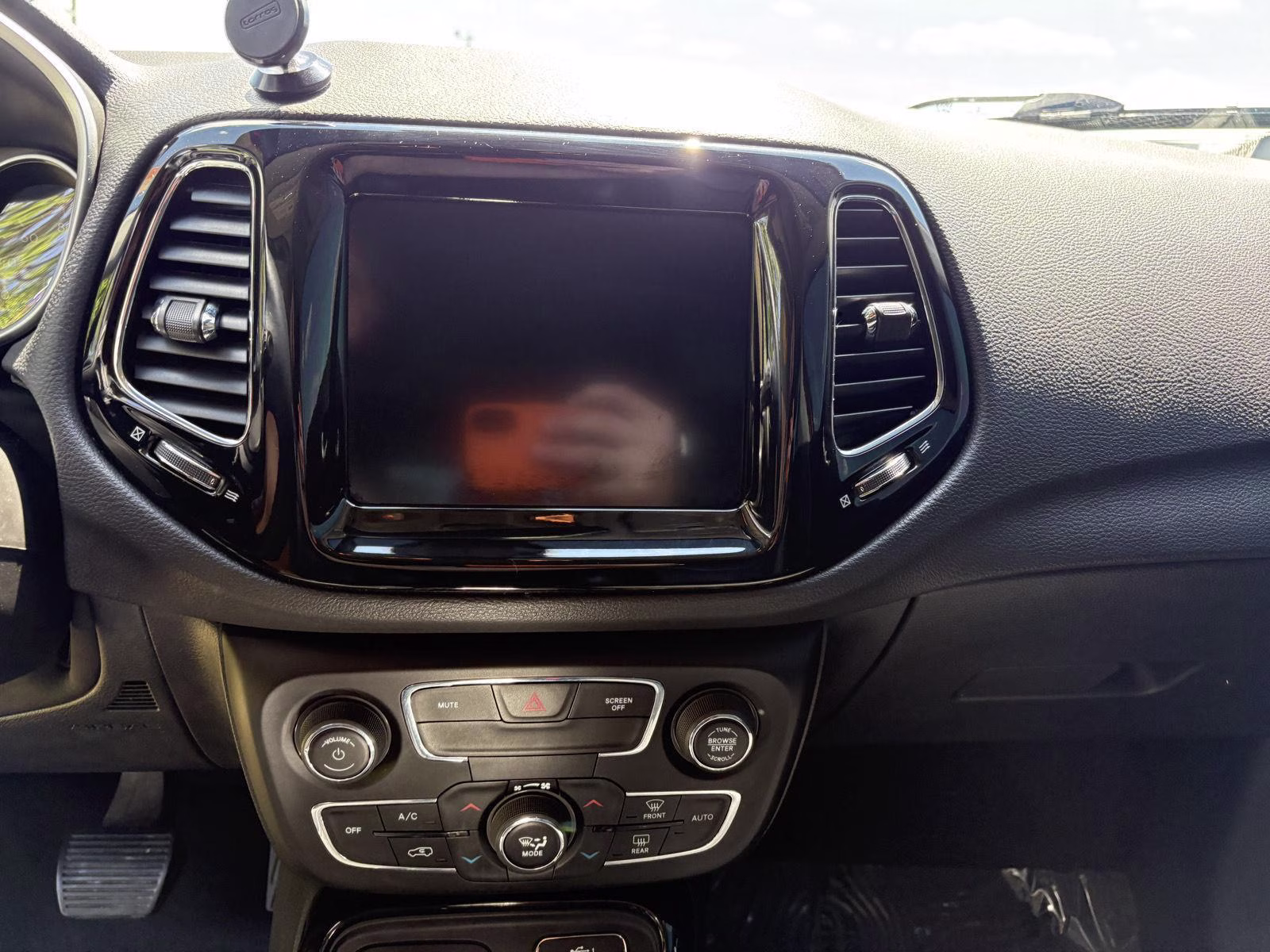 2019 Redline Pearlcoat Jeep Compass Limited 4X4 SUV