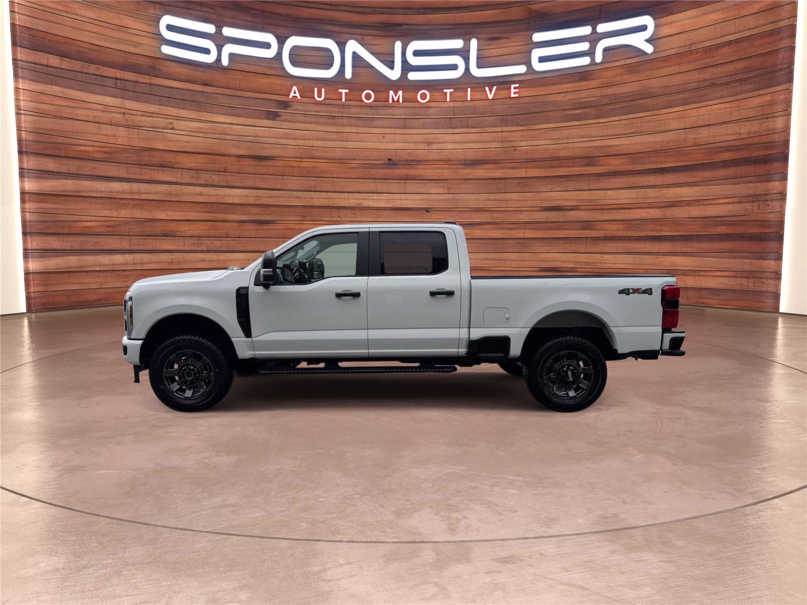 2026 Oxford White Ford Super Duty F-350 SRW XL 4X4 Truck