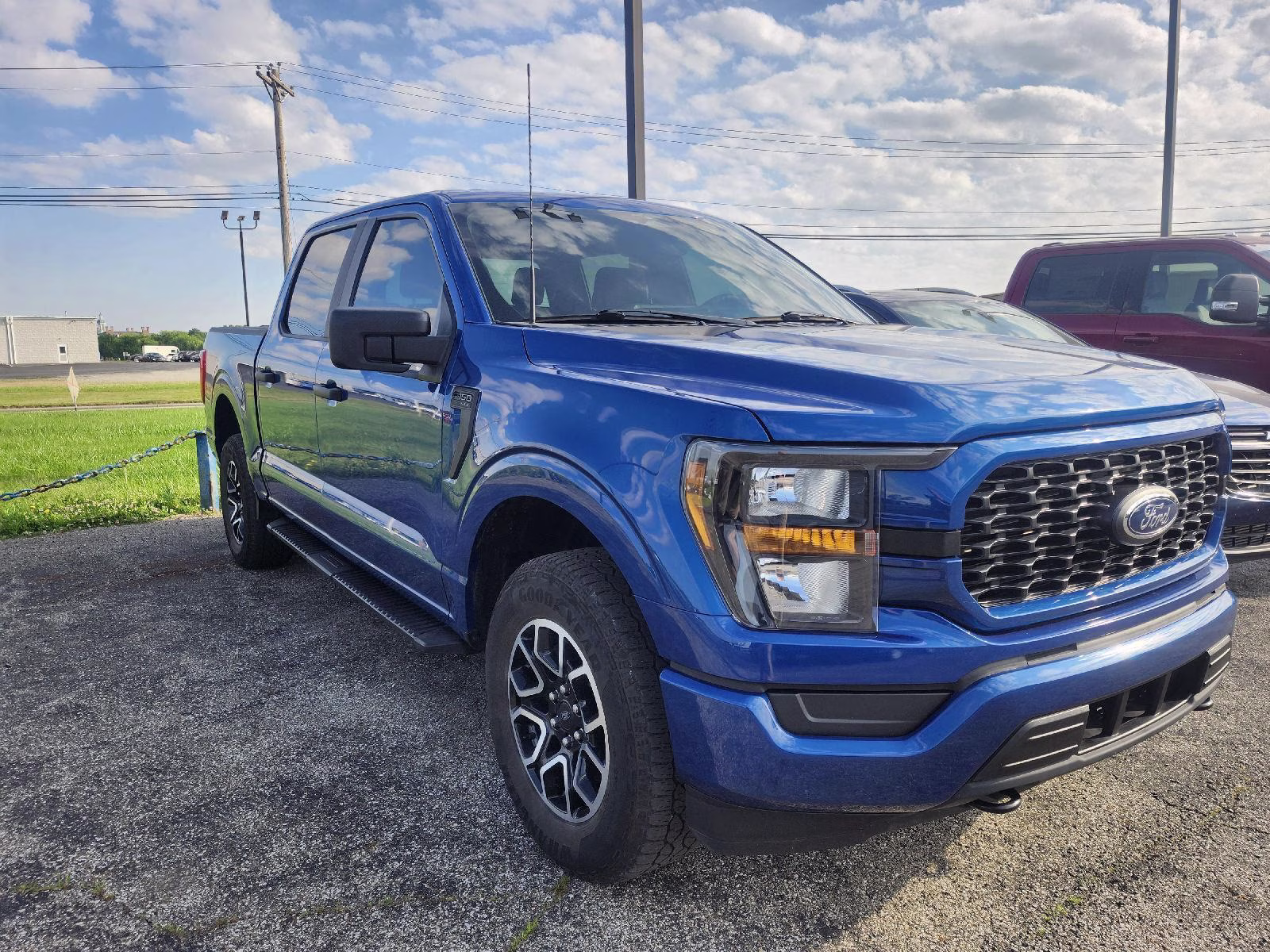 2023 Atlas Blue Ford F-150 XL 4X4 Truck
