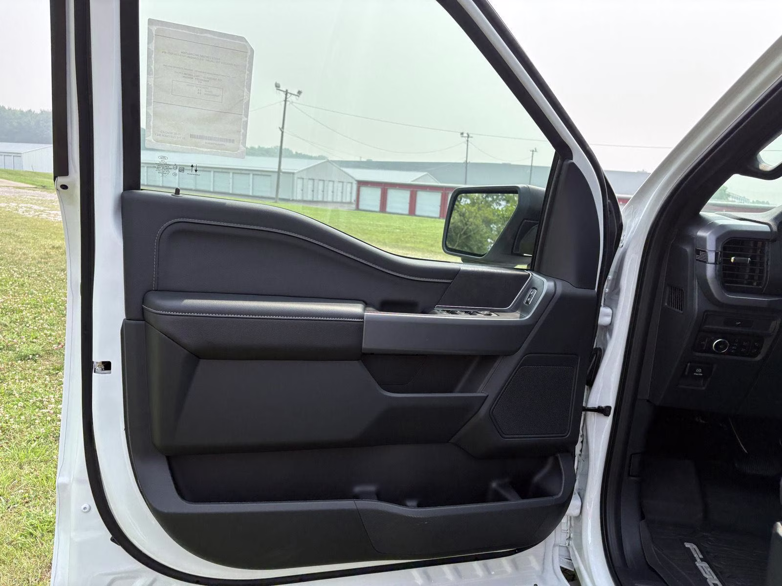 2026 Oxford White Ford F-150 XLT 4X4 Truck