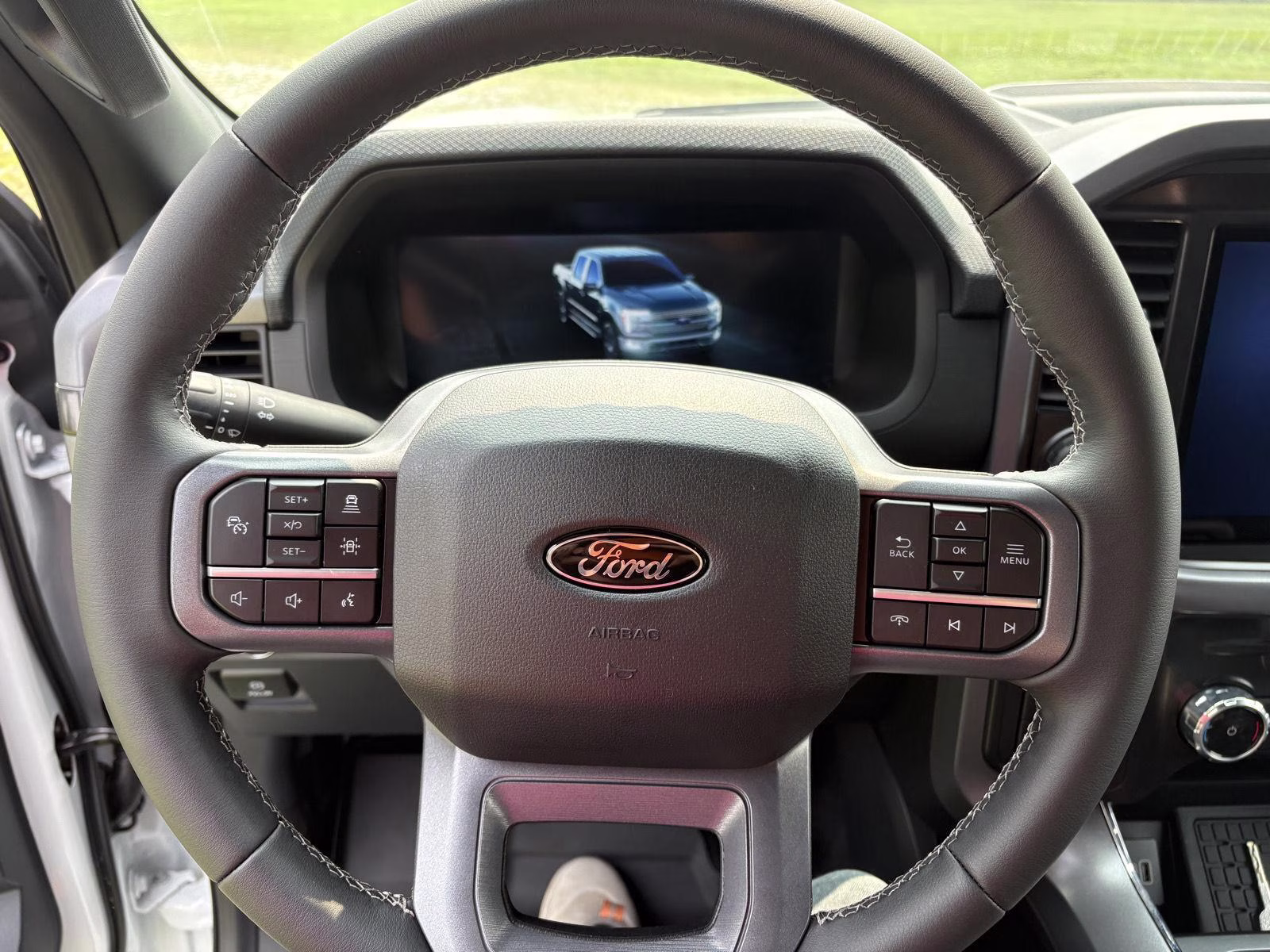 2026 Oxford White Ford F-150 XLT 4X4 Truck