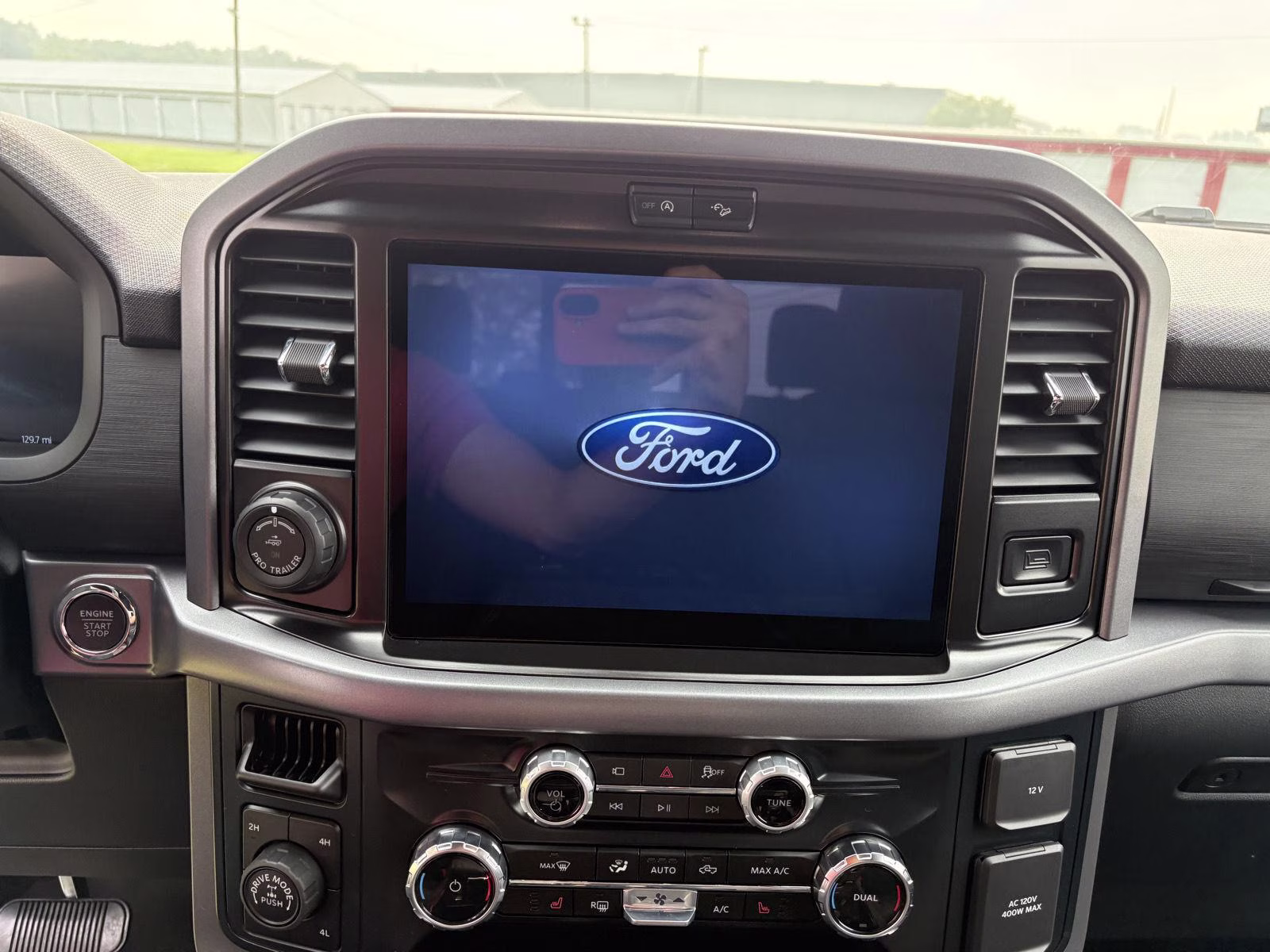 2026 Oxford White Ford F-150 XLT 4X4 Truck