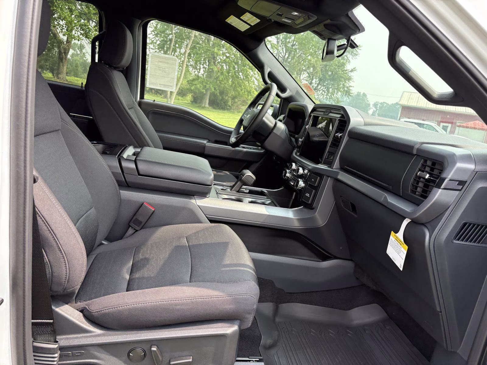 2026 Oxford White Ford F-150 XLT 4X4 Truck