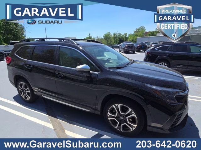 2023 Crystal Black Silica Subaru Ascent Limited AWD SUV