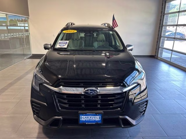 2023 Crystal Black Silica Subaru Ascent Limited AWD SUV