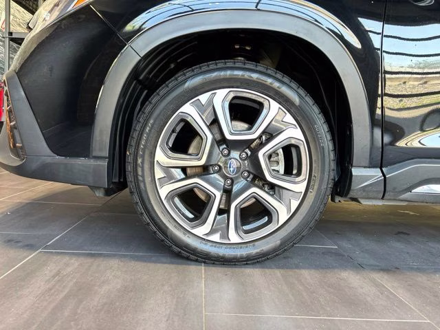 2023 Crystal Black Silica Subaru Ascent Limited AWD SUV