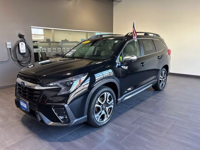 2023 Crystal Black Silica Subaru Ascent Limited AWD SUV