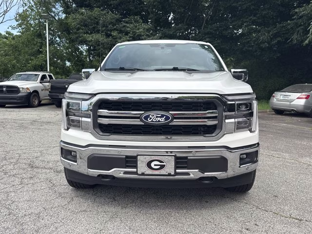 2025 White Metallic Ford F-150 LARIAT 4X4 Truck