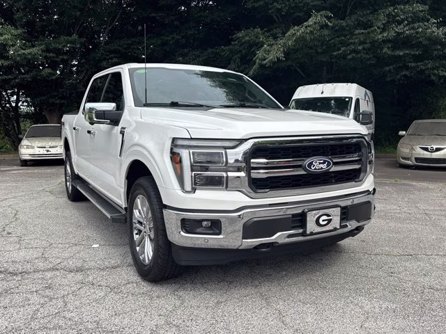 2025 White Metallic Ford F-150 LARIAT 4X4 Truck