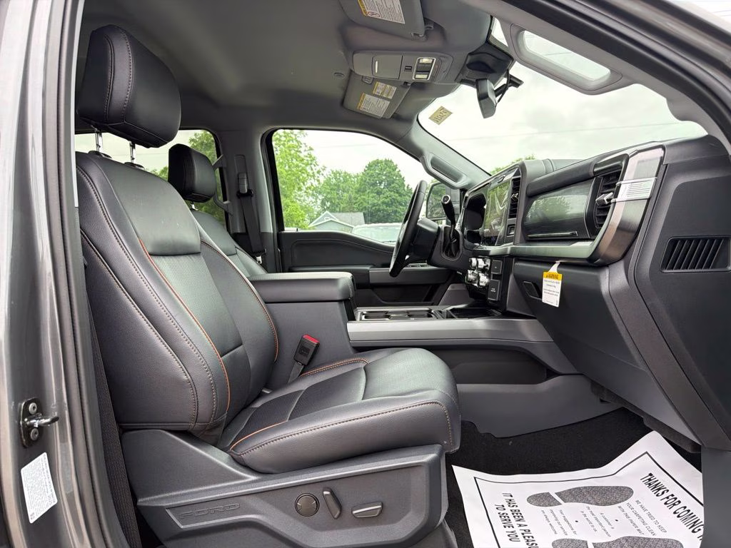 2026 Gray Metallic Ford Super Duty F-350 SRW Lariat 4X4 Truck