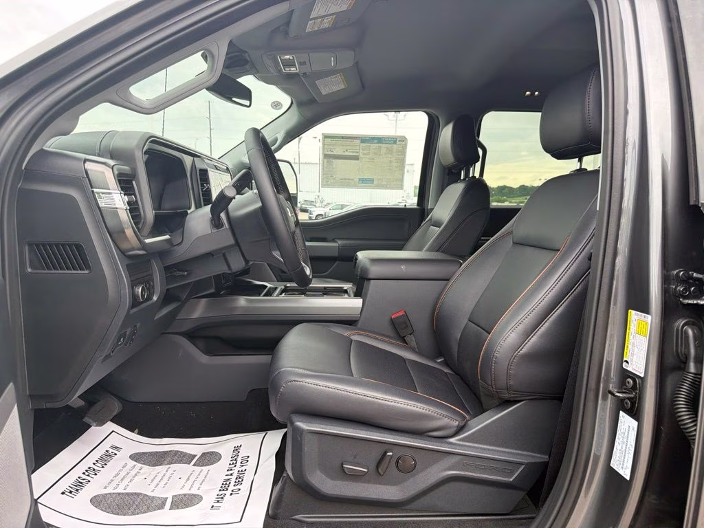 2026 Gray Metallic Ford Super Duty F-350 SRW Lariat 4X4 Truck