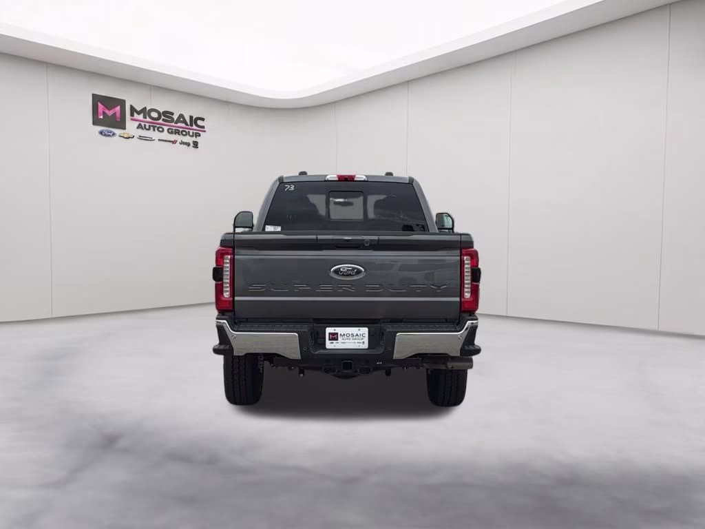 2026 Gray Metallic Ford Super Duty F-350 SRW Lariat 4X4 Truck