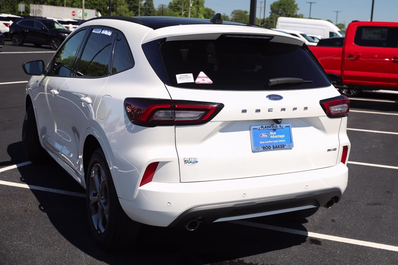 2024 Star White Metallic Tri-Coat Ford Escape ST-Line AWD SUV