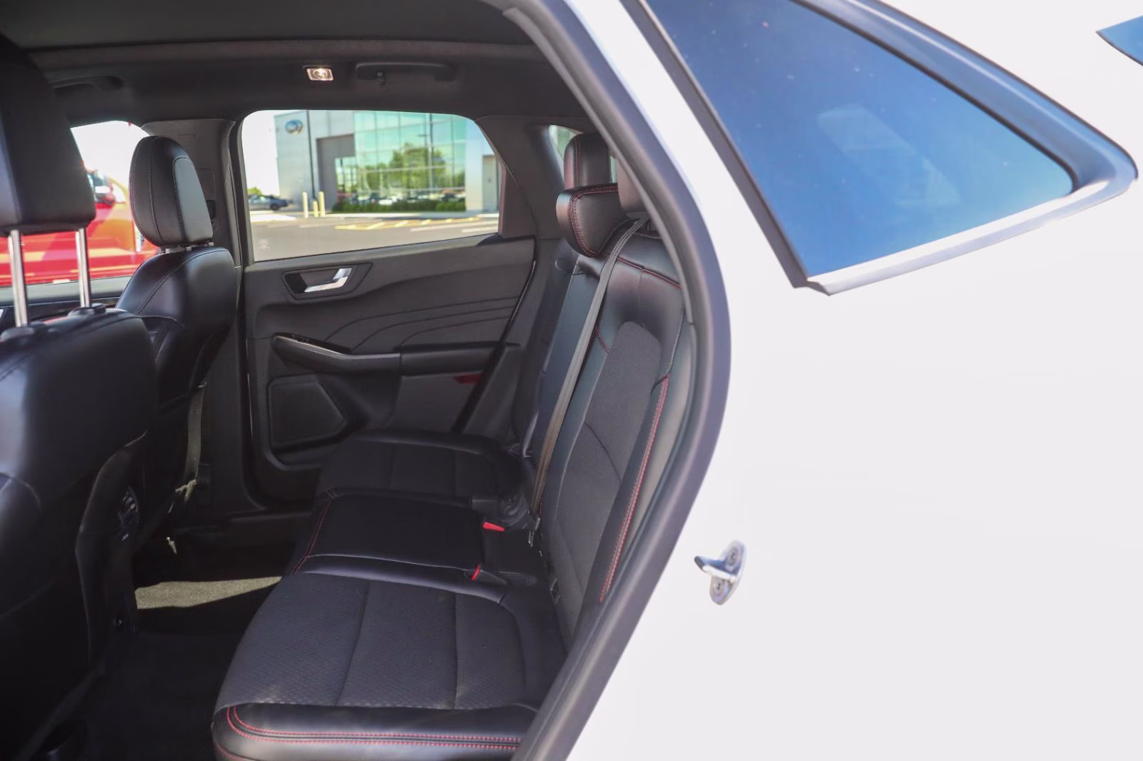2024 Star White Metallic Tri-Coat Ford Escape ST-Line AWD SUV