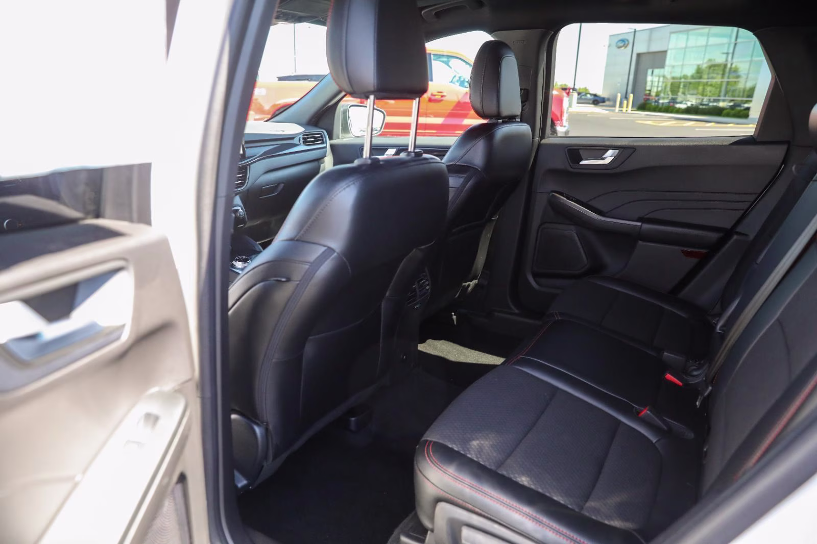 2024 Star White Metallic Tri-Coat Ford Escape ST-Line AWD SUV