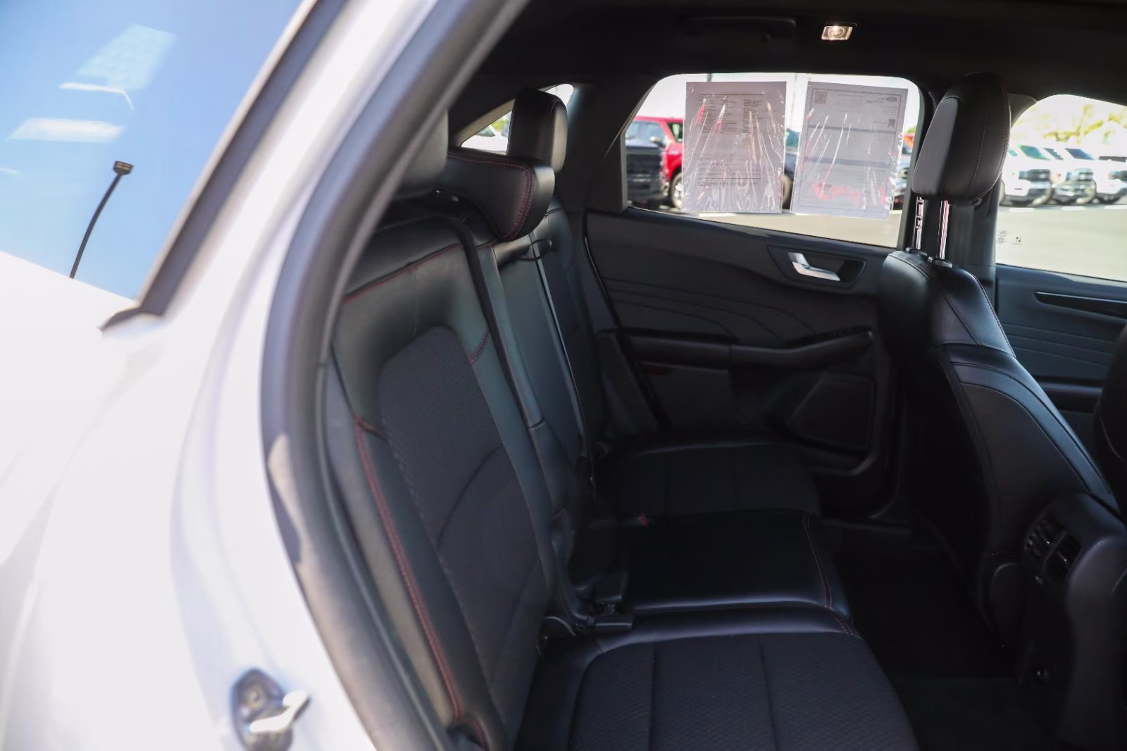 2024 Star White Metallic Tri-Coat Ford Escape ST-Line AWD SUV