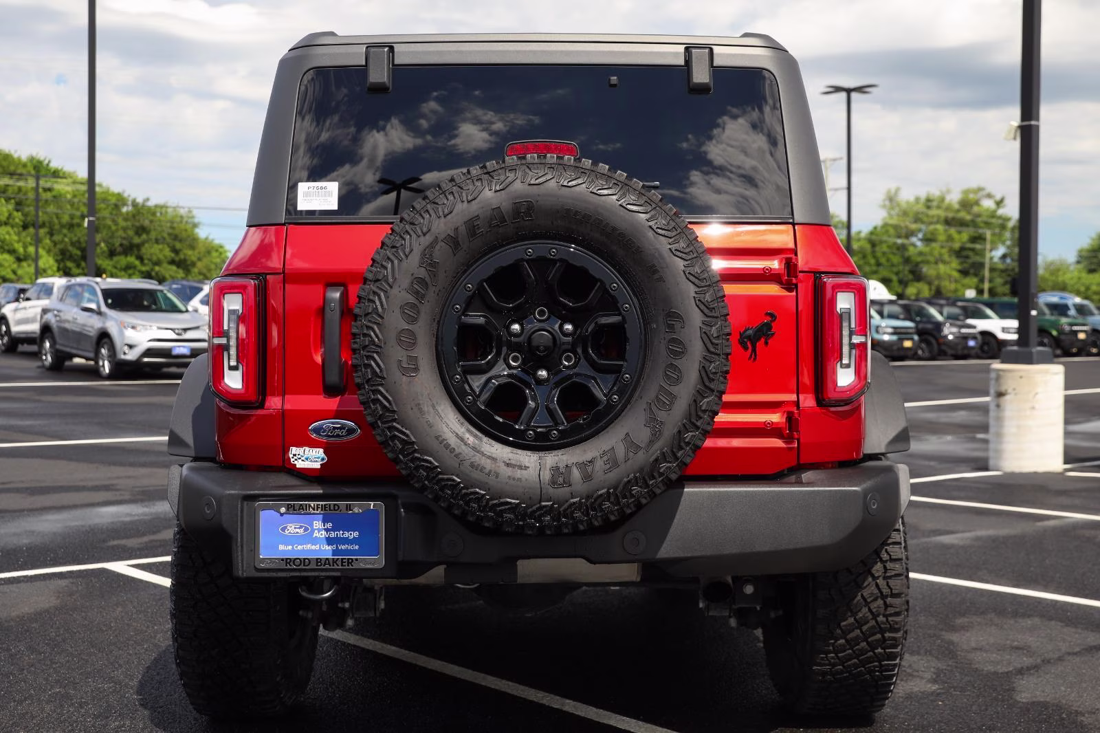 2024 Hot Pepper Red Metallic Tinted Clearcoat Ford Bronco Wildtrak 4X4 SUV