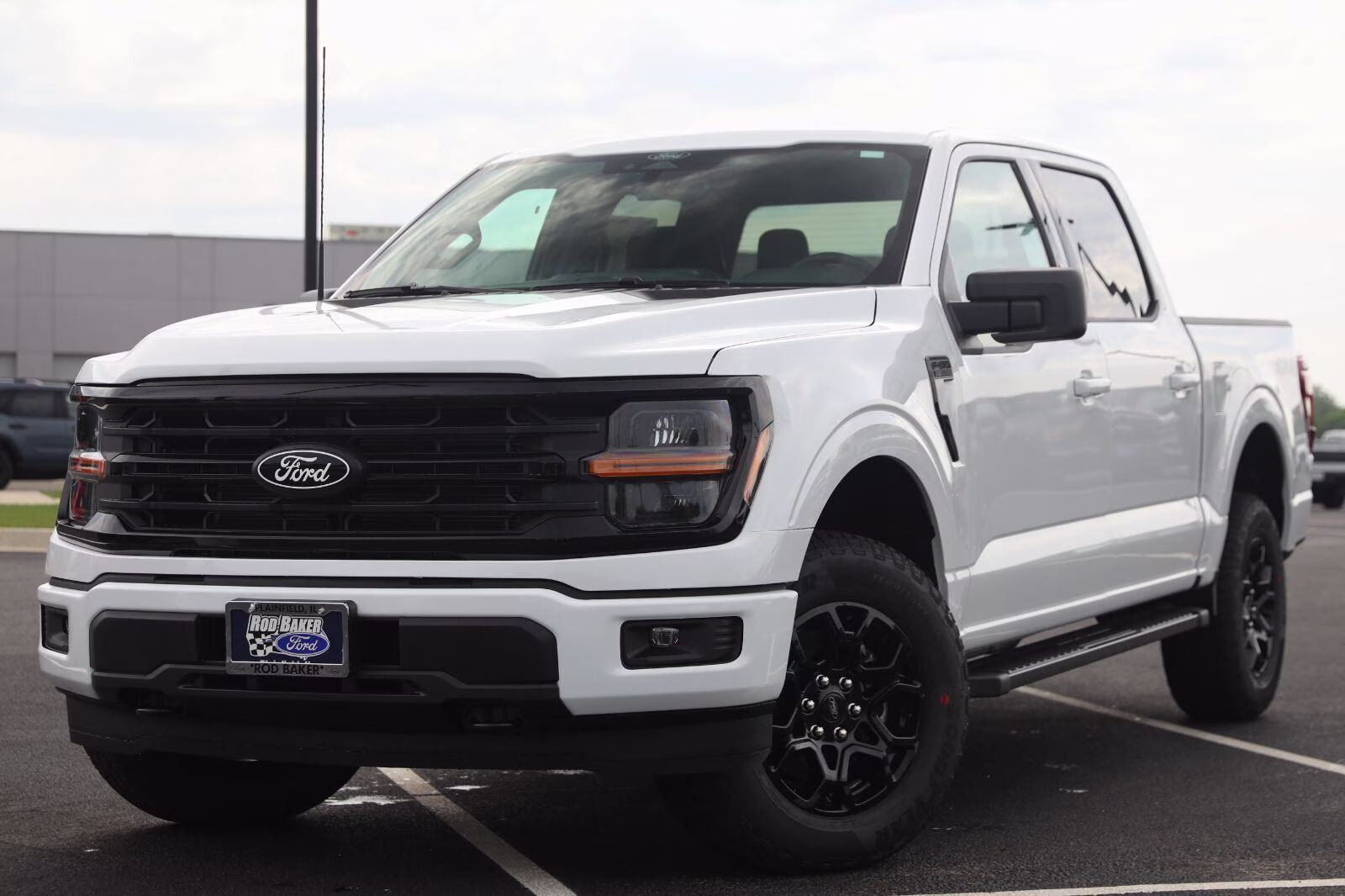 2026 Oxford White Ford F-150 XLT 4X4 Truck