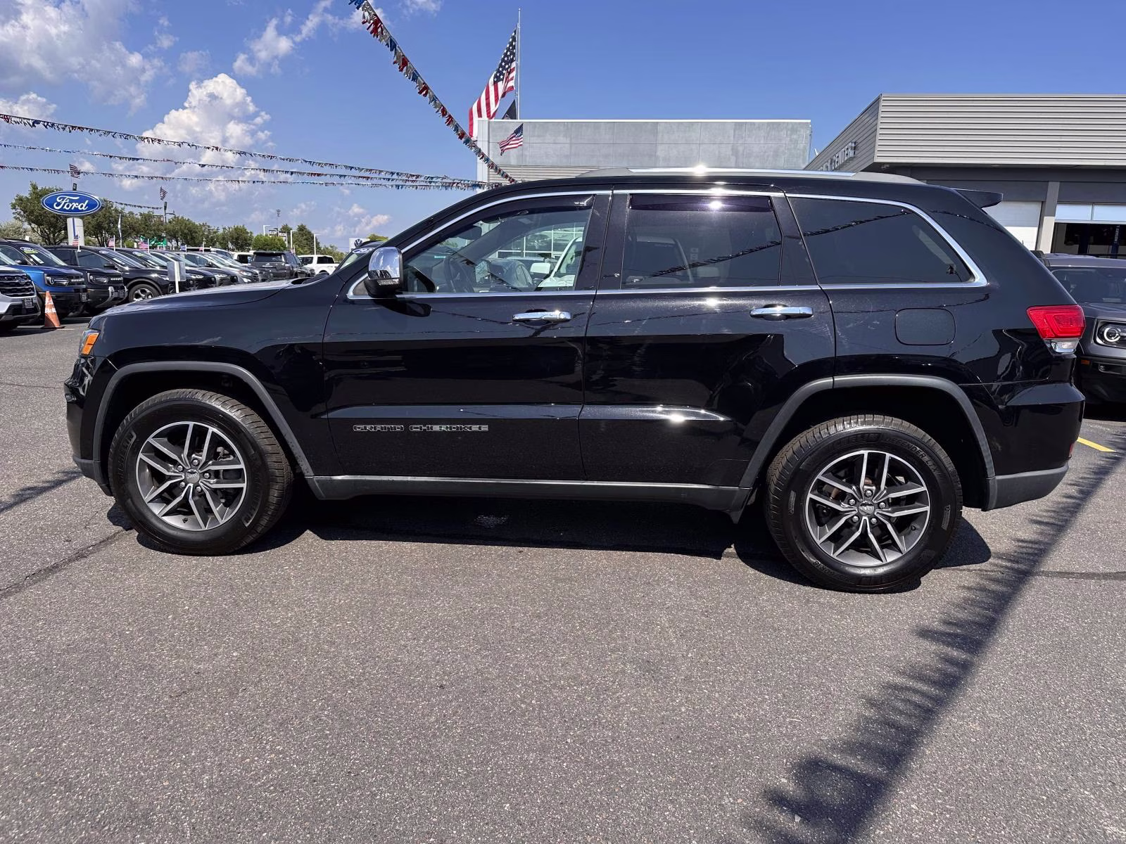 2018 Diamond Black Crystal Pearlcoat Jeep Grand Cherokee Limited 4x4 4X4 SUV