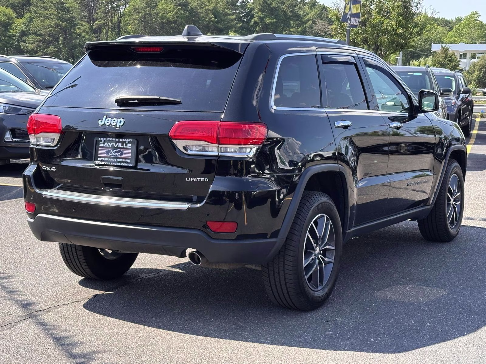 2018 Diamond Black Crystal Pearlcoat Jeep Grand Cherokee Limited 4x4 4X4 SUV