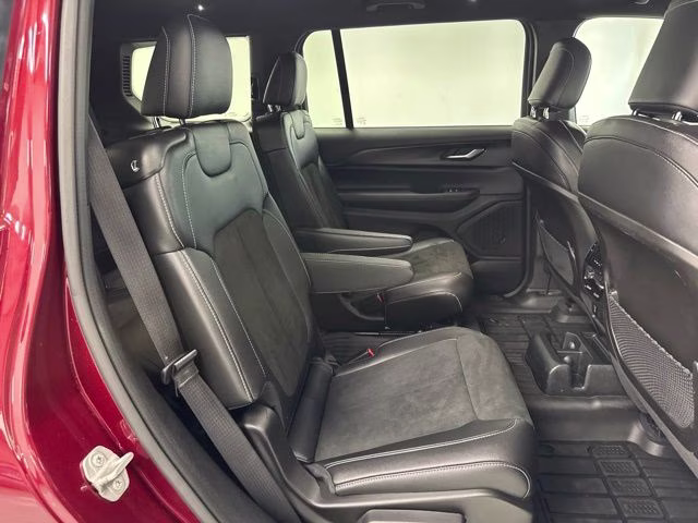 2023 Velvet Red Pearlcoat Jeep Grand Cherokee L Altitude 4X4 SUV