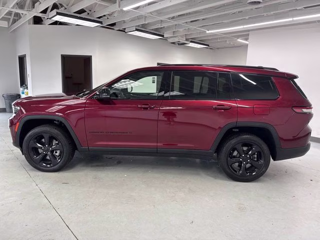 2023 Velvet Red Pearlcoat Jeep Grand Cherokee L Altitude 4X4 SUV