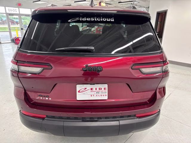 2023 Velvet Red Pearlcoat Jeep Grand Cherokee L Altitude 4X4 SUV