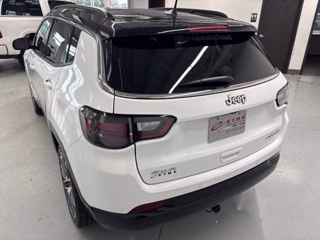 2023 Bright White Clearcoat Jeep Compass Limited 4X4 SUV