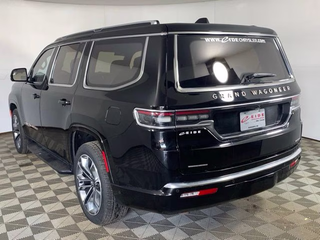 2022 Diamond Black Crystal Pearlcoat Jeep Grand Wagoneer Series III 4X4 SUV
