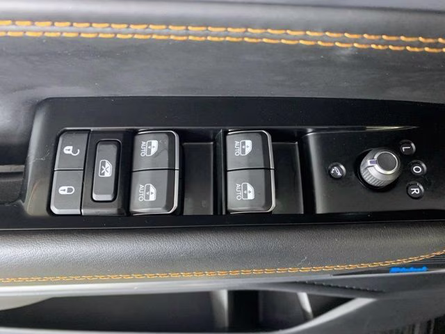 2022 Diamond Black Crystal Pearlcoat Jeep Grand Wagoneer Series III 4X4 SUV