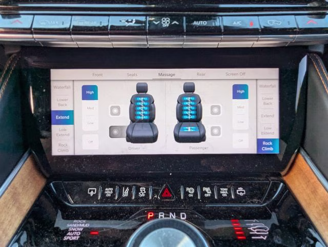 2022 Diamond Black Crystal Pearlcoat Jeep Grand Wagoneer Series III 4X4 SUV