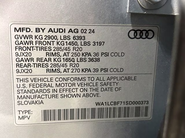 2025 Satellite Silver Metallic Audi Q7 45 Premium Plus AWD SUV