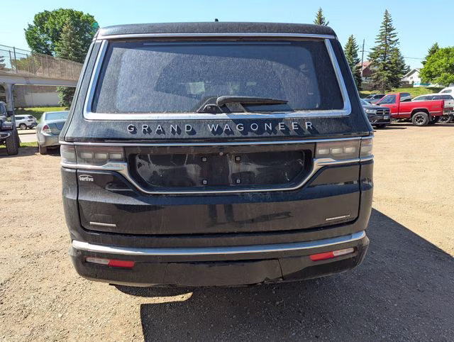 2022 Diamond Black Crystal Pearlcoat Jeep Grand Wagoneer Series III 4X4 SUV
