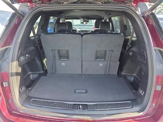 2023 Velvet Red Pearlcoat Jeep Grand Cherokee L Altitude 4X4 SUV