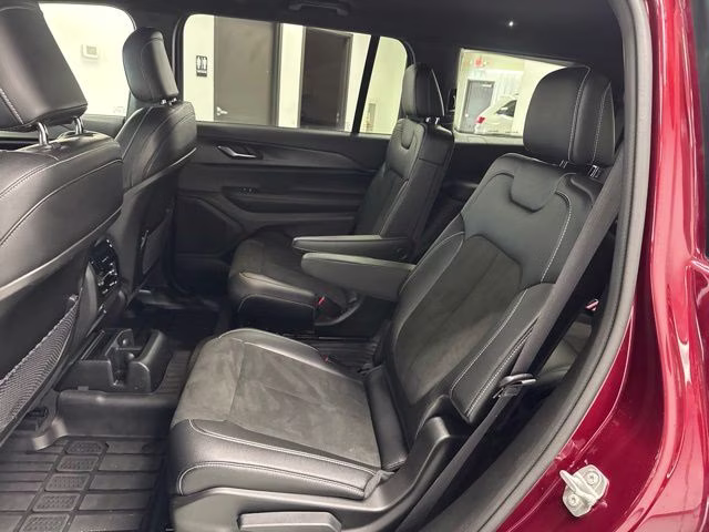 2023 Velvet Red Pearlcoat Jeep Grand Cherokee L Altitude 4X4 SUV