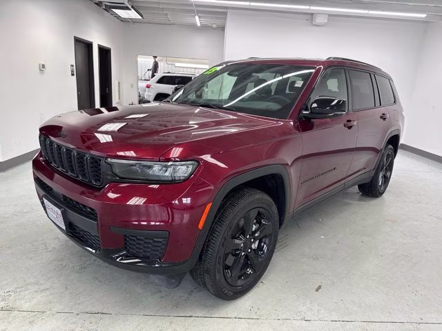 2023 Velvet Red Pearlcoat Jeep Grand Cherokee L Altitude 4X4 SUV