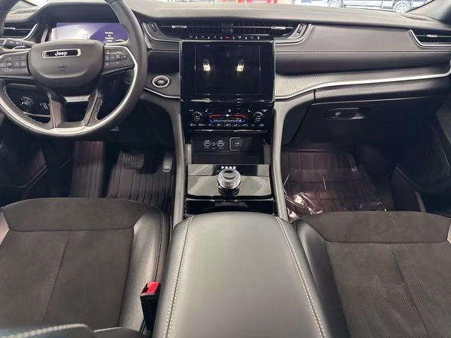 2023 Velvet Red Pearlcoat Jeep Grand Cherokee L Altitude 4X4 SUV