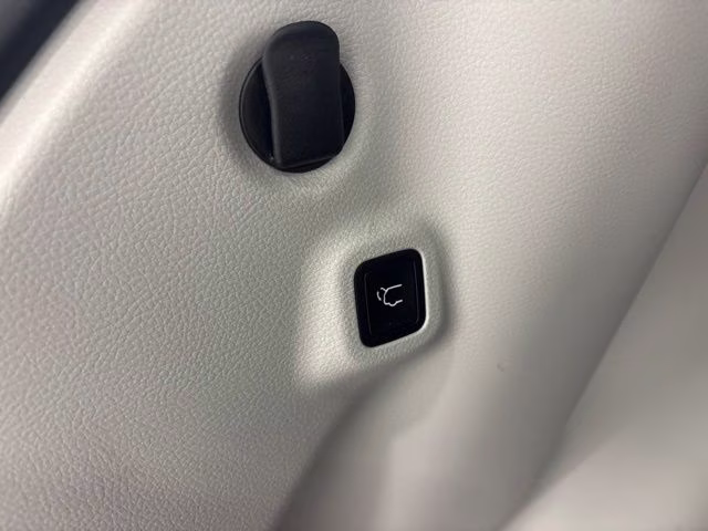 2023 Bright White Clearcoat Jeep Compass Limited 4X4 SUV