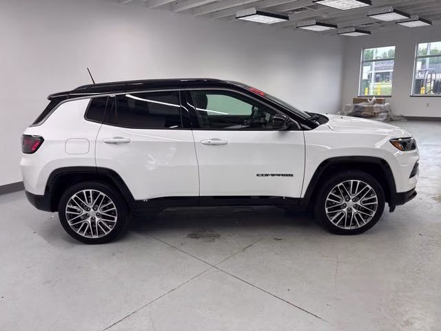 2023 Bright White Clearcoat Jeep Compass Limited 4X4 SUV