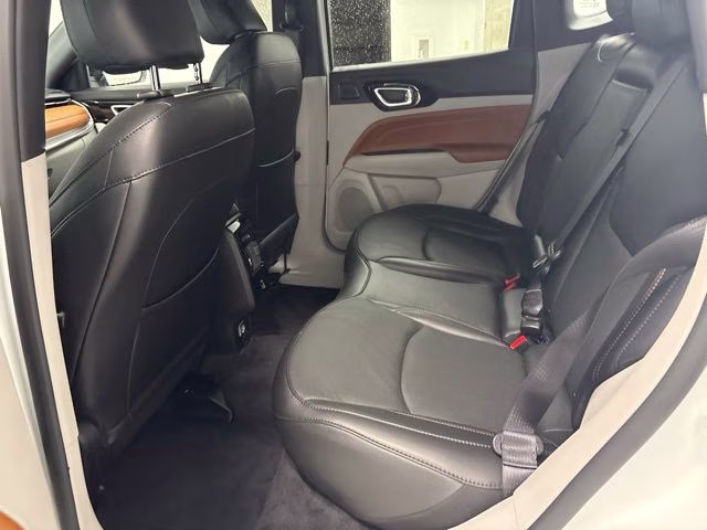 2023 Bright White Clearcoat Jeep Compass Limited 4X4 SUV