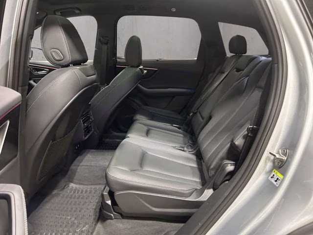 2025 Satellite Silver Metallic Audi Q7 45 Premium Plus AWD SUV