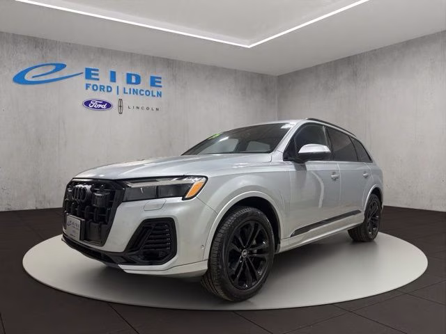 2025 Satellite Silver Metallic Audi Q7 45 Premium Plus AWD SUV