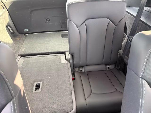 2025 Silver Audi Q7 45 Premium Plus AWD SUV