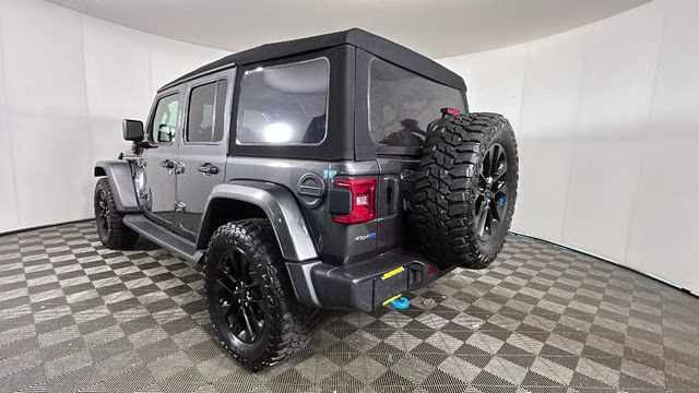 2023 Granite Crystal Metallic Clearcoat Jeep Wrangler Sahara 4xe 4X4 SUV
