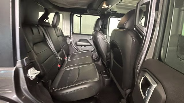 2023 Granite Crystal Metallic Clearcoat Jeep Wrangler Sahara 4xe 4X4 SUV