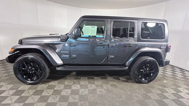 2023 Granite Crystal Metallic Clearcoat Jeep Wrangler Sahara 4xe 4X4 SUV