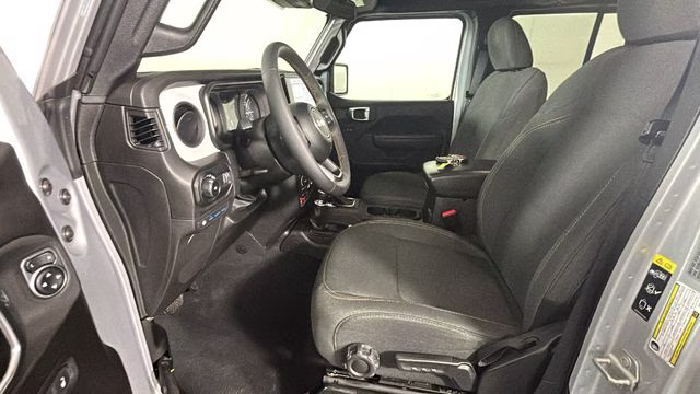 2024 Silver Zynith Clearcoat Jeep Wrangler Willys 4xe 4X4 SUV