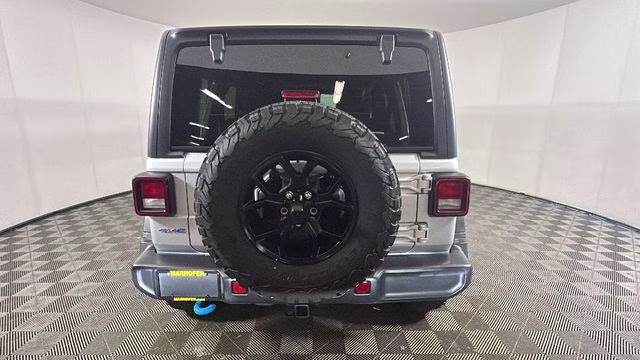 2024 Silver Zynith Clearcoat Jeep Wrangler Willys 4xe 4X4 SUV