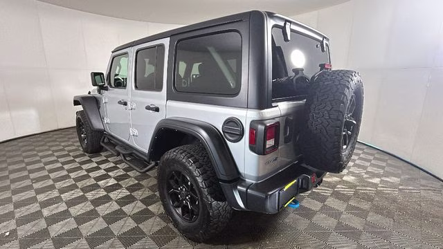 2024 Silver Zynith Clearcoat Jeep Wrangler Willys 4xe 4X4 SUV